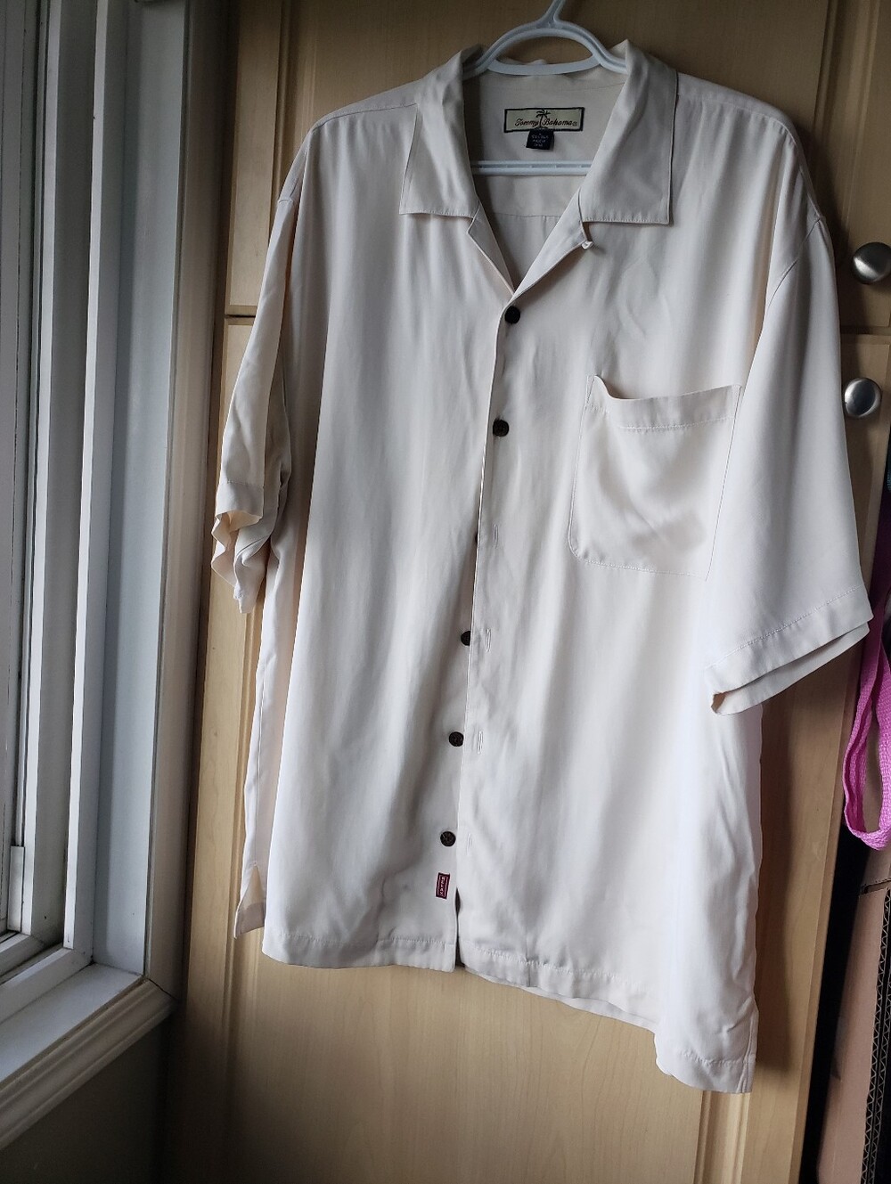 Tommy Bahama 100% Silk Men's Cream Short-Sleeve Button-Down Camp Shirt